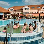Aqua- Konferencia Es Wellness 4* Cserkeszőlő