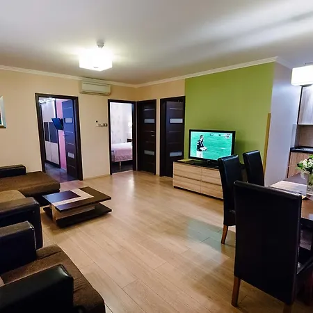 Aqua- Konferencia Es Wellness Отель