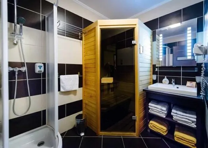 Aqua- Konferencia Es Wellness 4* Черкесёлё